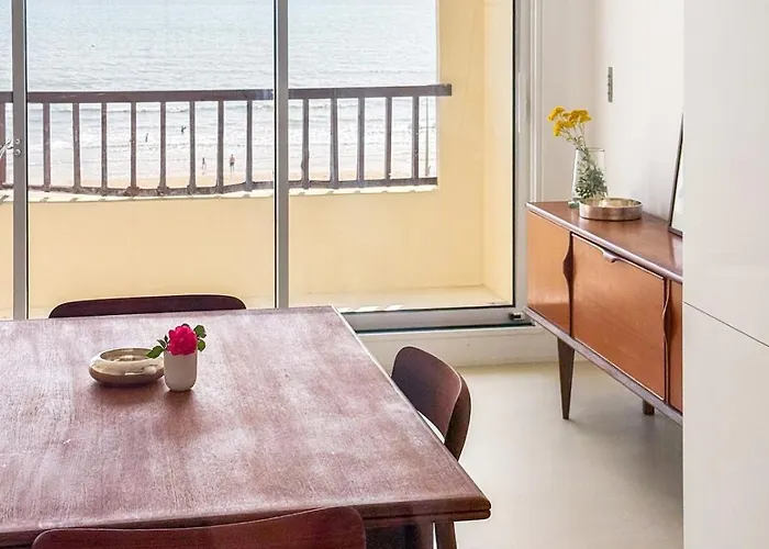 דירה Front De Mer, Confort Et Elegant *